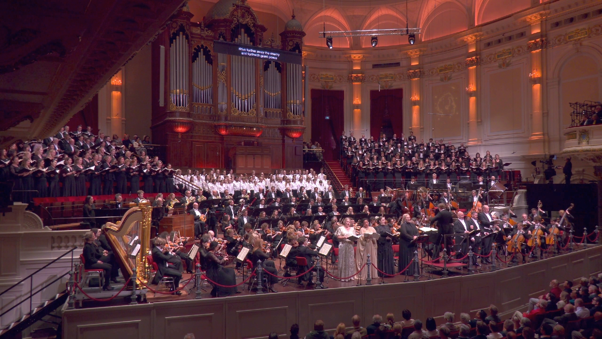 RCO: Mäkelä conducts Mahler 8