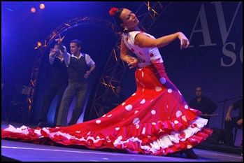 Compaña Maria Serrano plays AVO Session