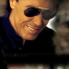 Antonello Venditti plays Avo Session