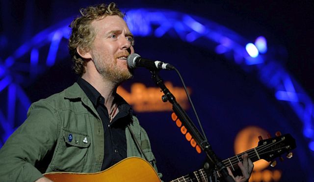 Glen Hansard plays Baloise Session