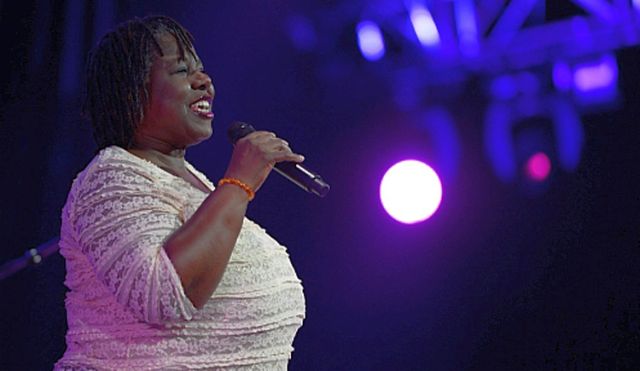 Randy Crawford and Leon Bisquera play Baloise Session