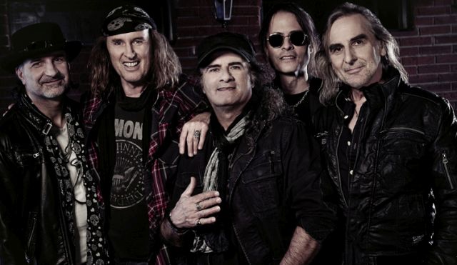 Krokus play Baloise Session