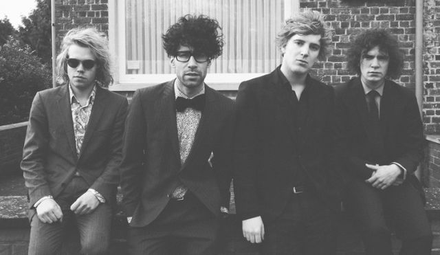 Pegasus play Baloise Session