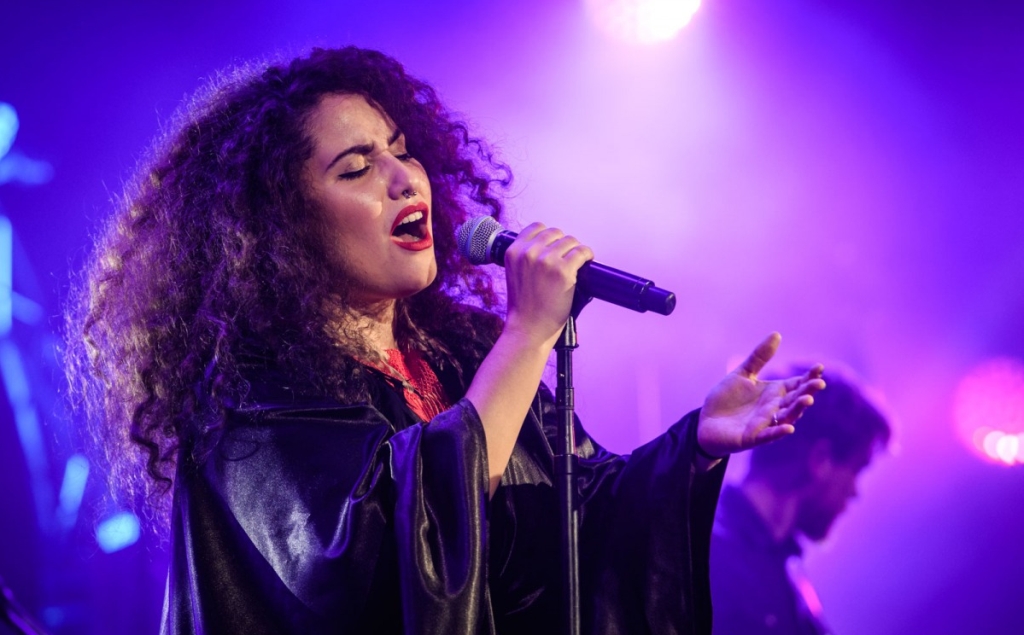 Annie Goodchild plays Baloise Session