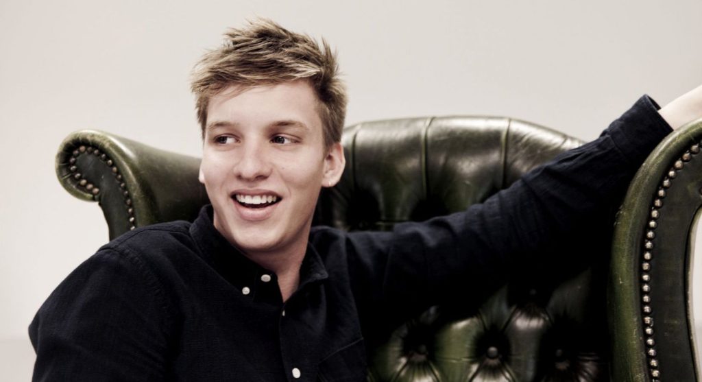 George Ezra plays Baloise Session