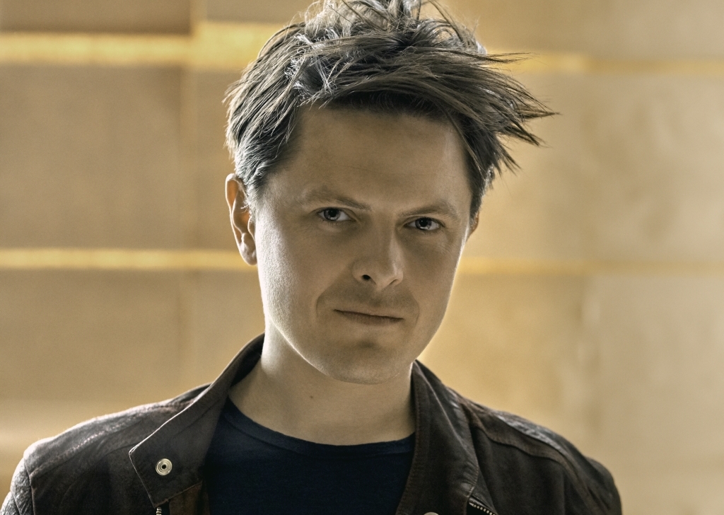Michael Patrick Kelly plays Baloise Session