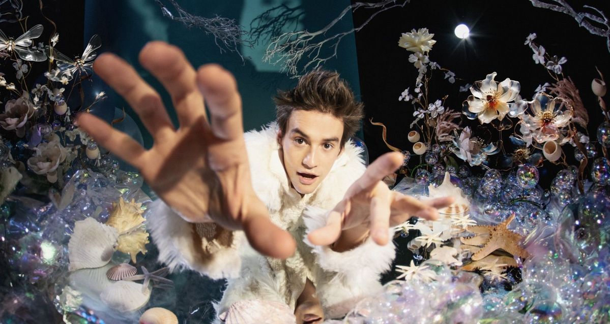 Jacob Collier plays Baloise Session