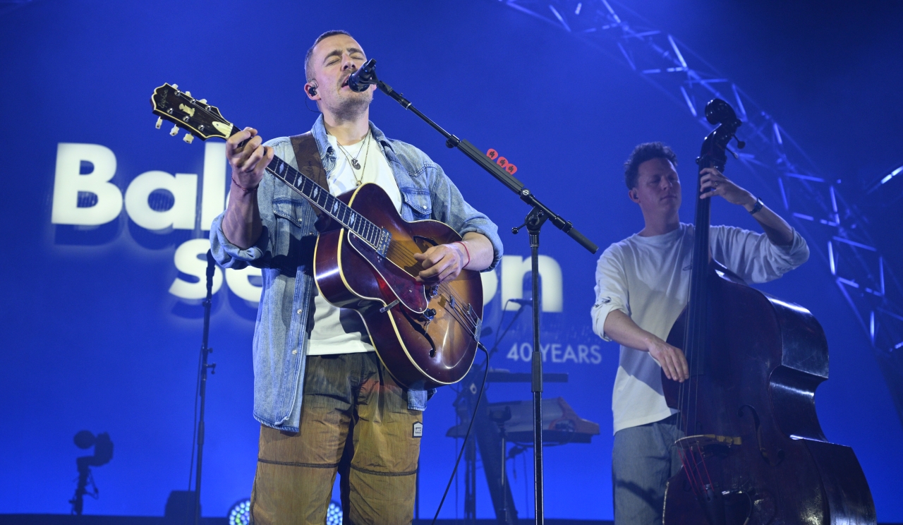 Dermot Kennedy plays Baloise Session