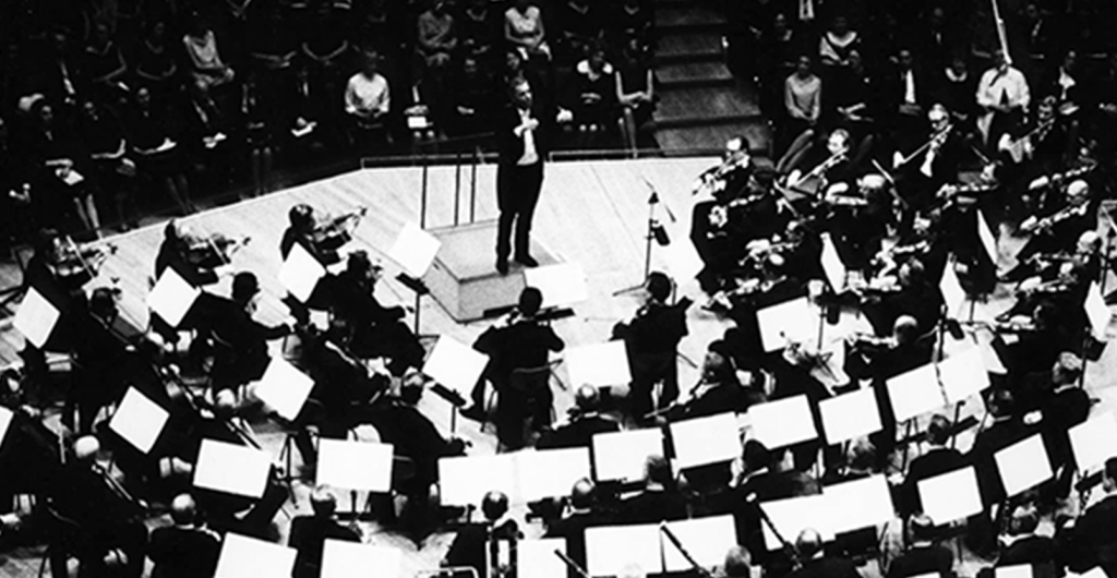 Karajan conducts Famous Overtures
