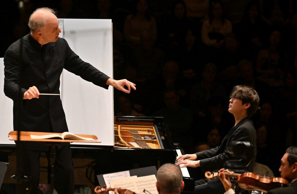 LSO: Gianandrea Noseda & Seong-Jin Cho