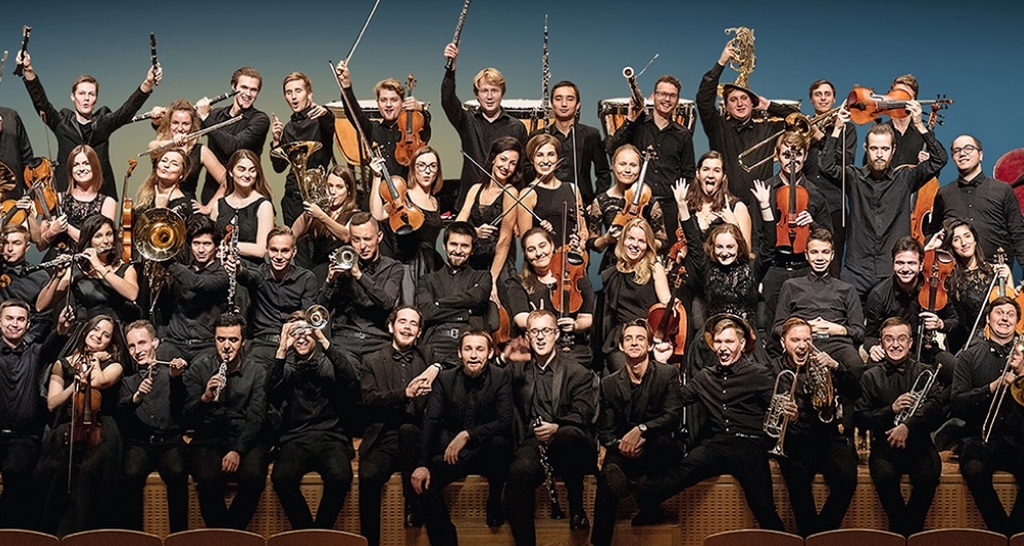 Rachlin conducts Tchaikovsky