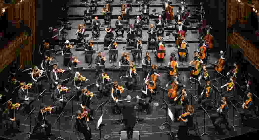 Fabio Luisi’s Farewell Concert from Zurich: Bruckner No. 7