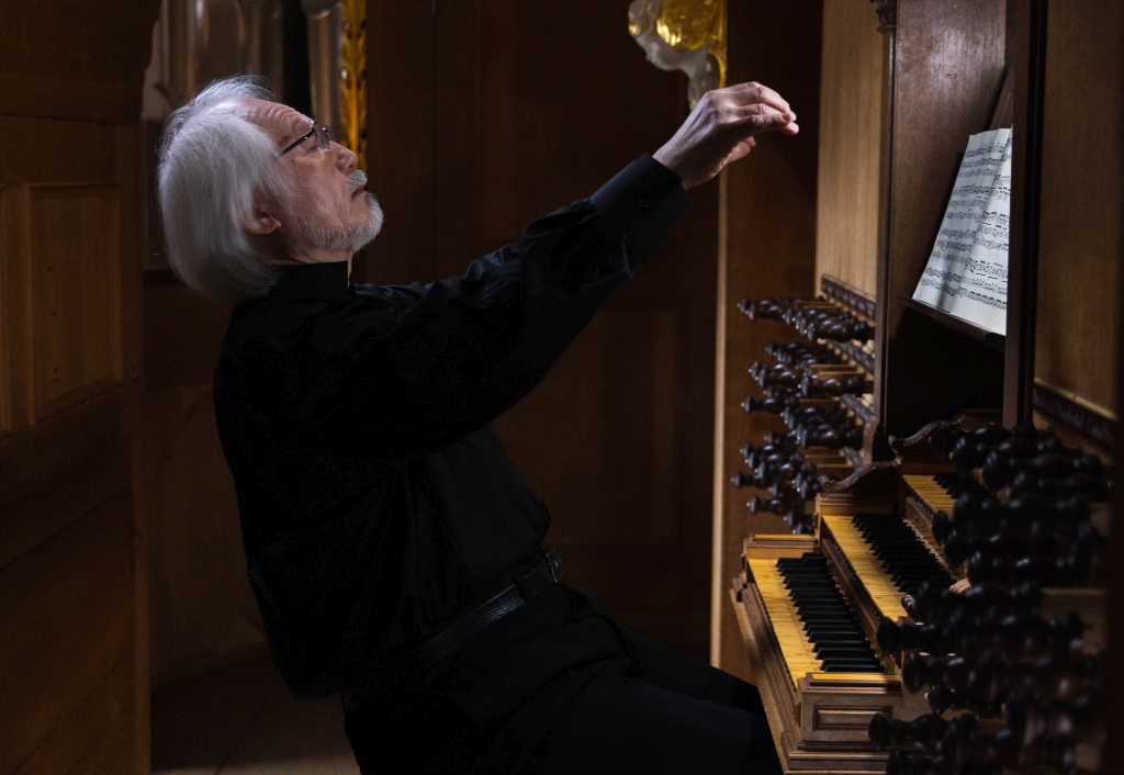 Masaaki Suzuki plays Arp Schnitger Organs – Bach and Buxtehude