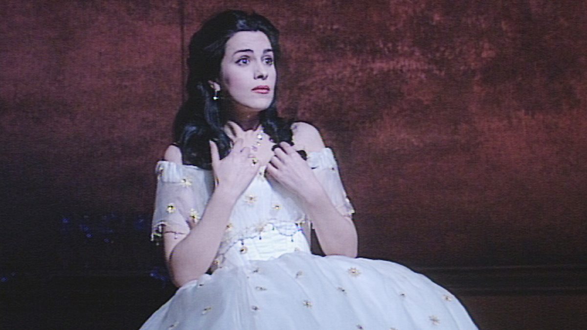 Magic Moments of Music – Angela Gheorghiu „La Traviata“ at Royal Opera House