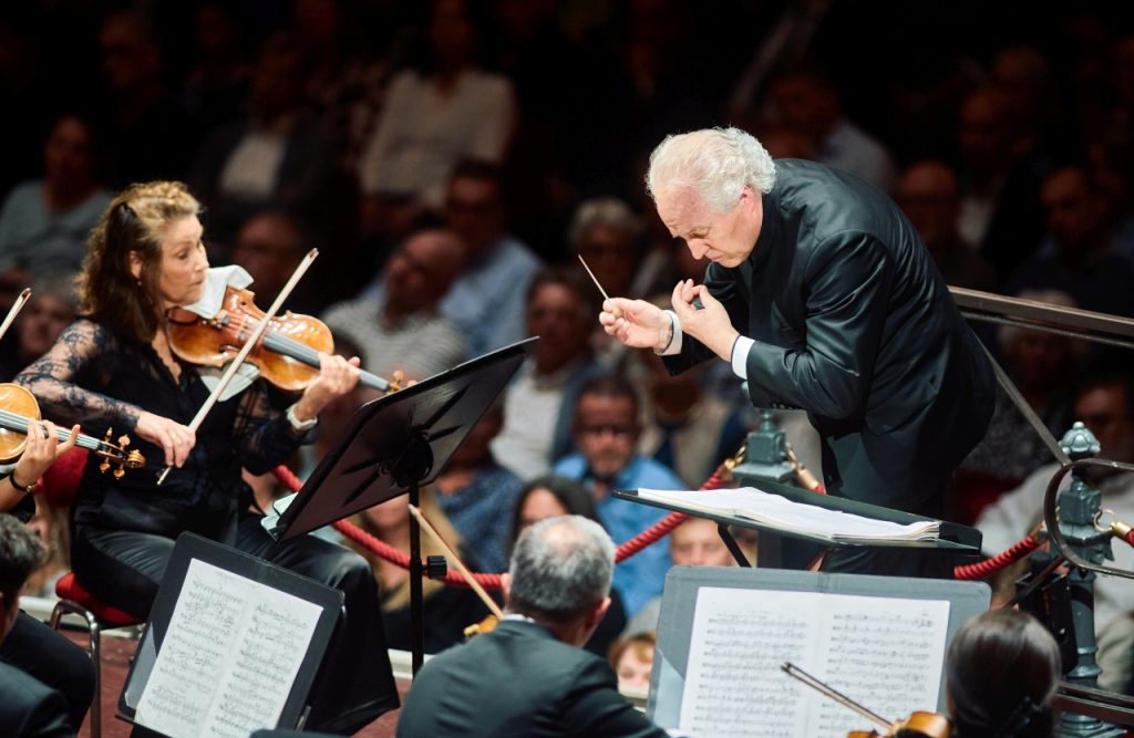 RCO: Honeck conducts Bruckner 8