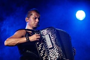 Kronos Quartet & Kimmo Pohjohnen – Uniko