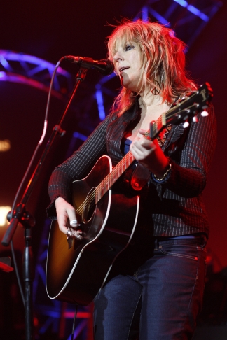Lucinda Williams plays Avo Session