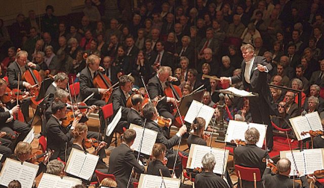 Beethoven: Symphony No. 9 (Kerstmatinee 2006)