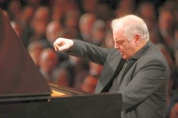 Daniel Barenboim plays Chopin – The Warsaw Recital
