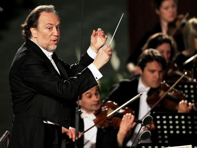Chailly conducts Mahler – Symphony No. 7