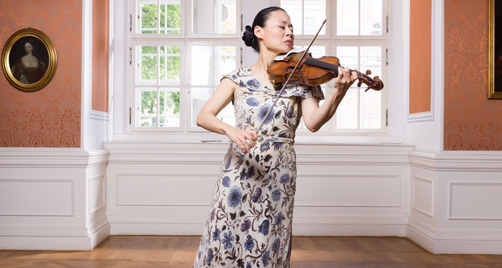 Midori plays Bach in Köthen: The Partitas and Sonatas for Solo Violin