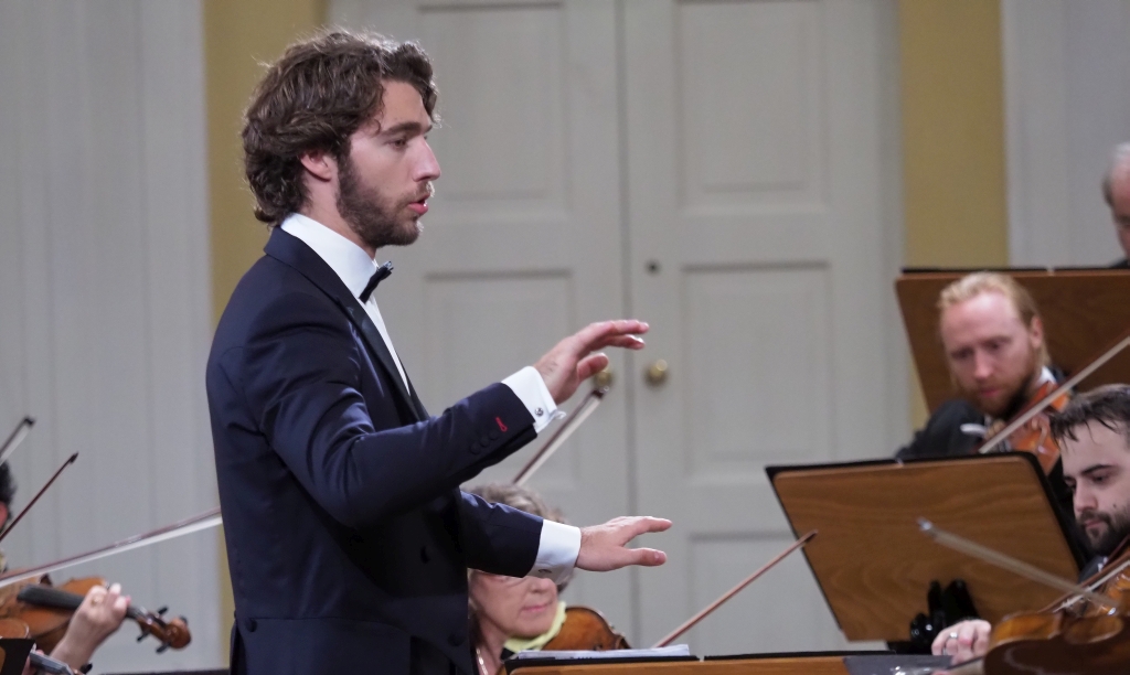 Salzburg Festival 2017: Lorenzo Viotti conducts Beethoven and Schumann