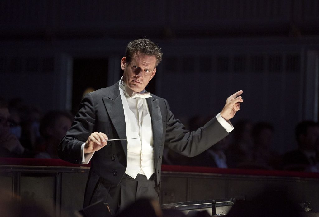 Philippe Jordan conducts Britten and Debussy