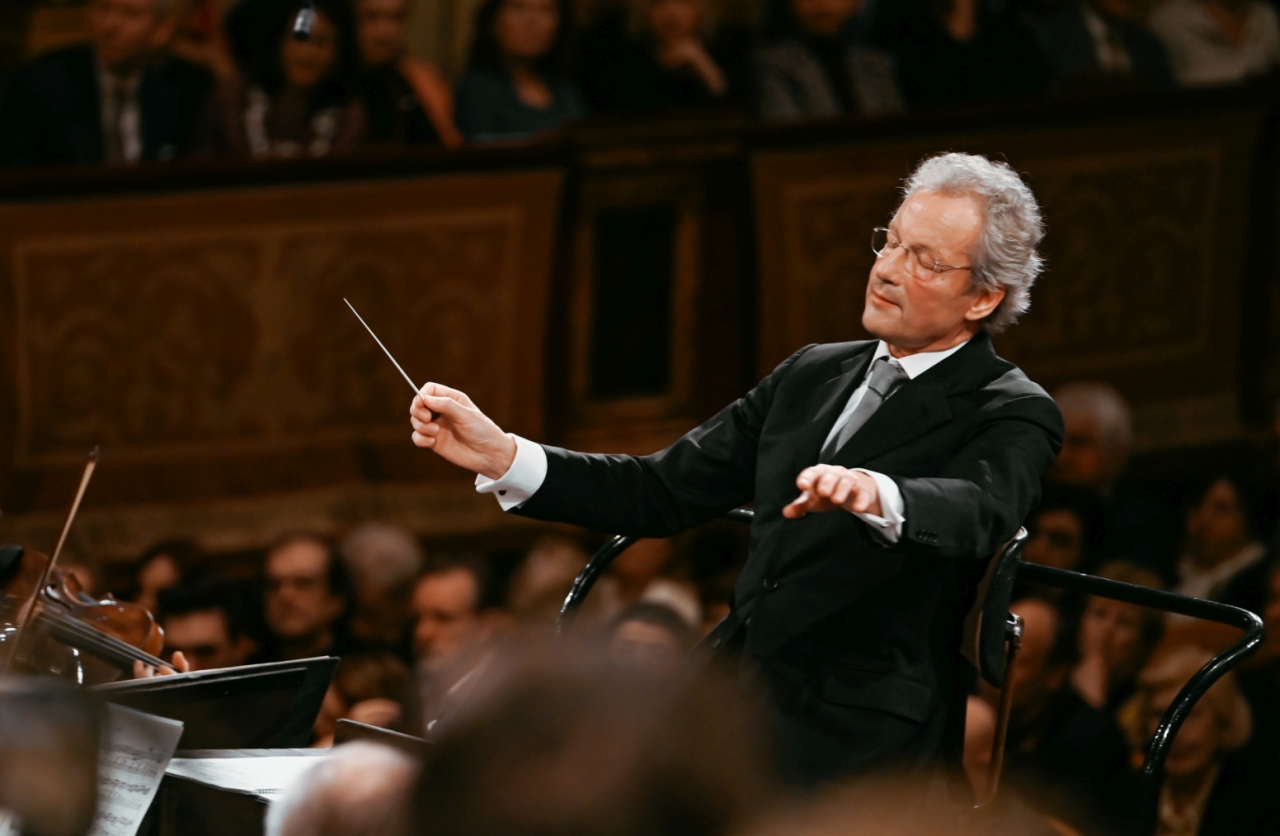 Franz Welser-Möst conducts Schönberg, Strauss and Ravel
