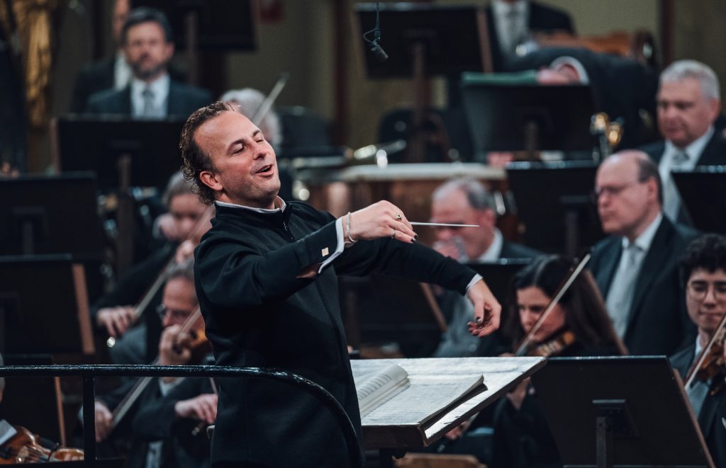 Wiener Philharmoniker: Yannick Nezet-Seguin conducts Beethoven & Strauss