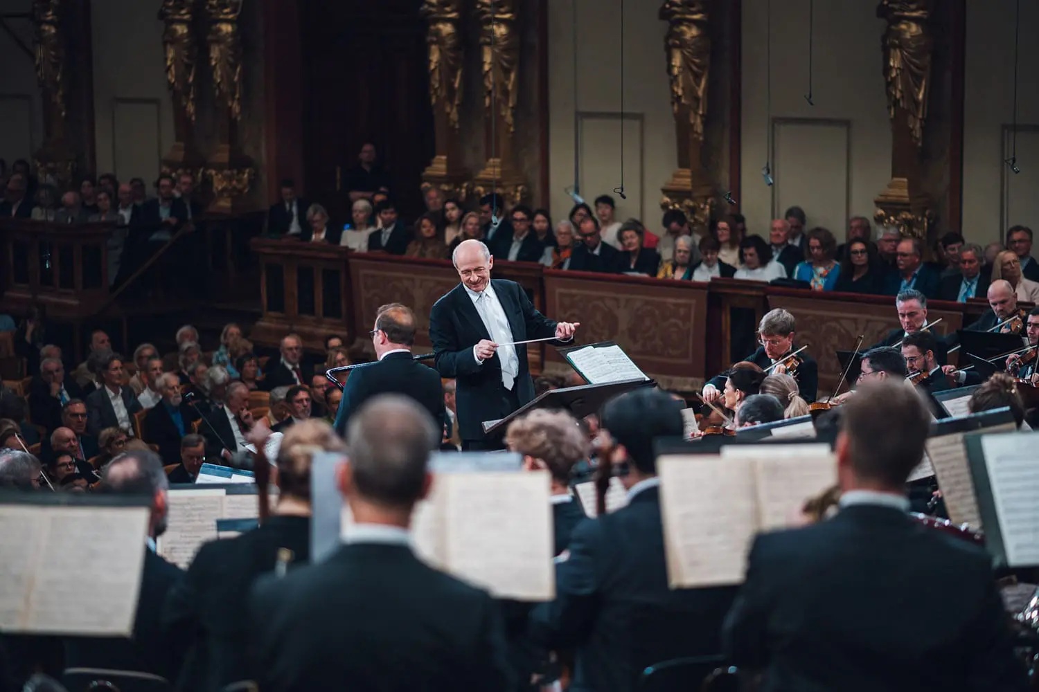 Wiener Philharmoniker: Ivan Fischer conducts Mahler & Haydn