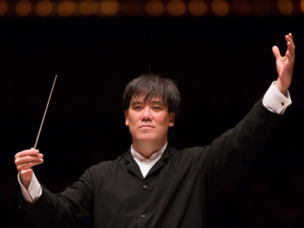 Elbphilharmonie: Gilbert conducts Mahler No. 3