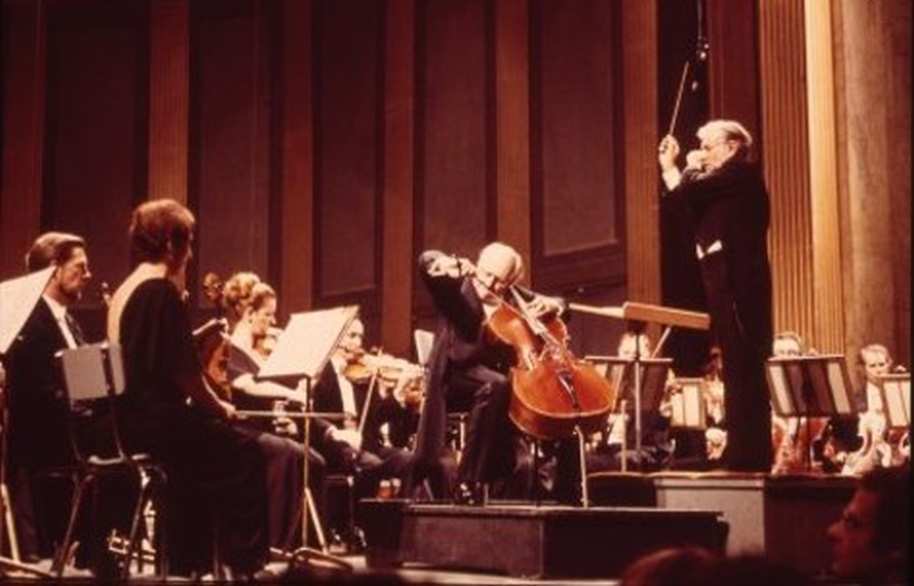 Bach, Sarabande for Solo Cello from Suite No.1 in G major (Mozartwoche 2000)