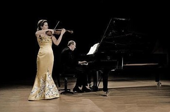 Anne-Sophie Mutter plays Mozart: Sonatas for Violin and Piano