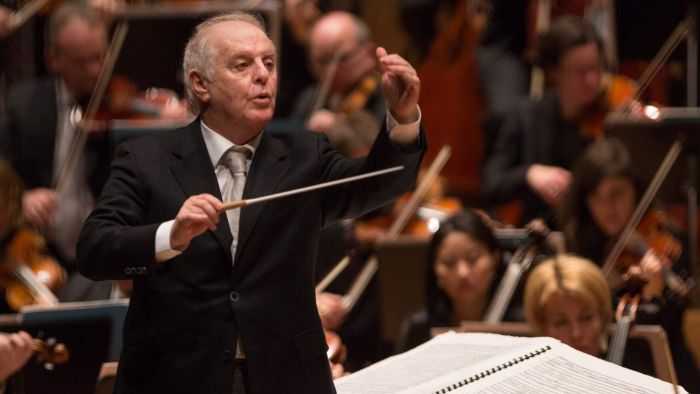 Barenboim conducts the Brahms Symphonies