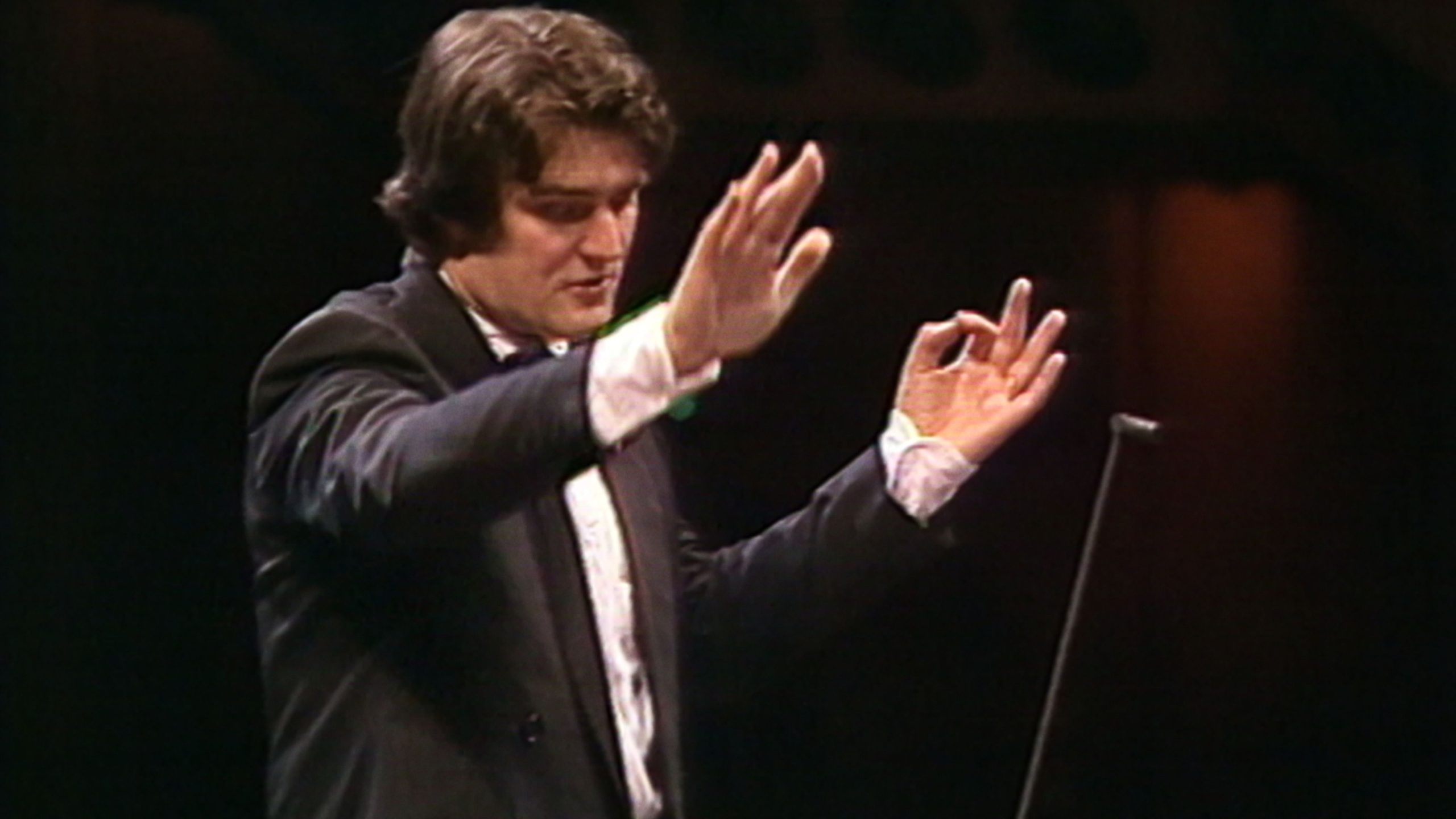 Ingo Metzmacher conducts Hans Werner Henze’s Requiem