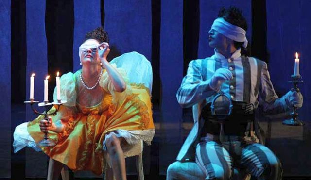 Spontini, La fuga in maschera