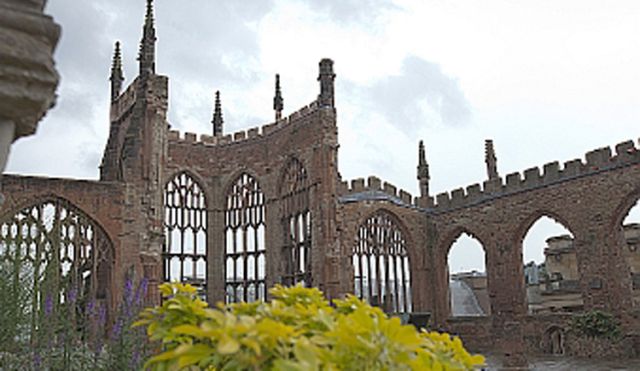 Britten: War Requiem