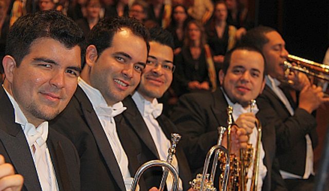 Salzburg Festival 2013: Dudamel conducts Mahler 8 “Symphony of a Thousand”