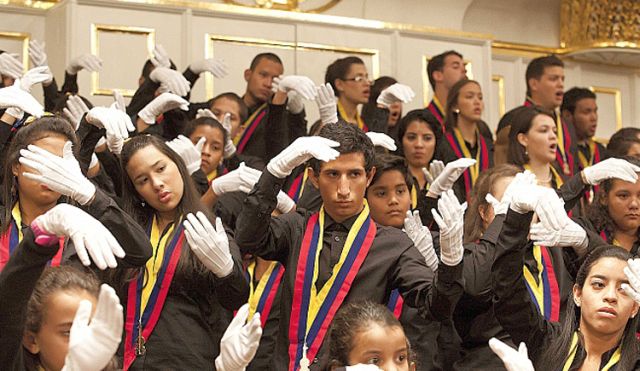 Salzburg Festival 2013: White Hands Choir Venezuela