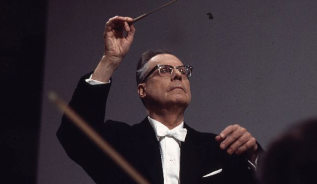 Rehearsal for Mozart, Symphony No.33 in B flat major, K.319