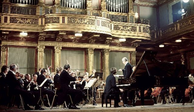 Mozart, Piano Concerto No.19 in F major, K. 459