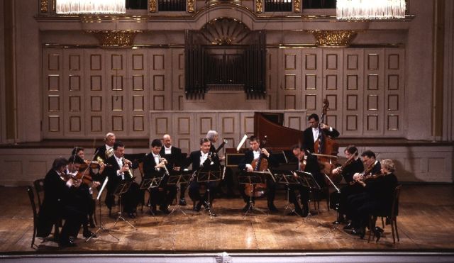 Mozart, Symphony in F major, K.75 (Mozartwoche 2000)