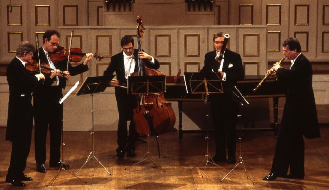 Haydn, Divertimento in B flat major, MH 199 (Mozartwoche 2000)