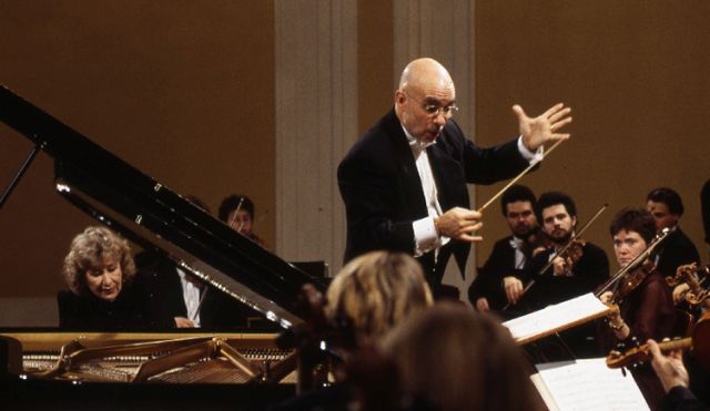 Mozart, Piano Concerto No.27 in B flat major, K.595 (Mozartwoche 2000)