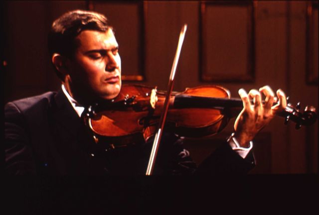 Bach, Sarabande from Partita II in D minor, BWV 1004 (Mozartwoche 2000)