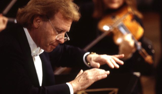 Mozart, Symphony No.28 in C major, K.200 (Mozartwoche 2001)