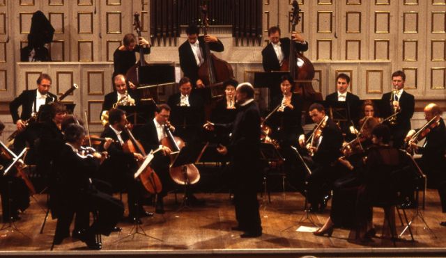 Haydn, Symphony in C major, Hob.I:60 “Il Distratto” (with addition) (Mozartwoche 2001)