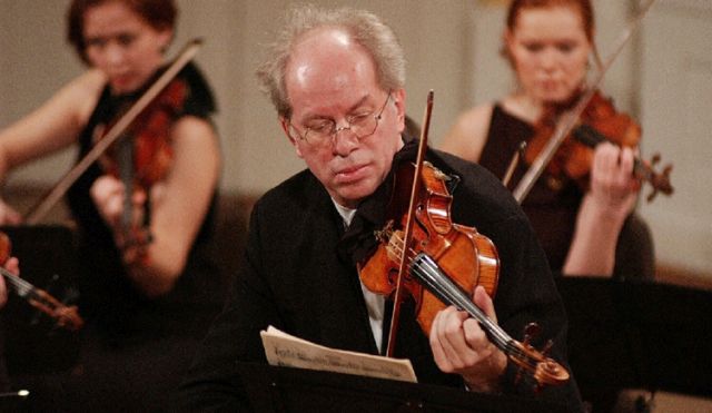 Mozart, Sinfonia Concertante in E flat major, K.364, for Violin and Viola (Mozartwoche 2002)