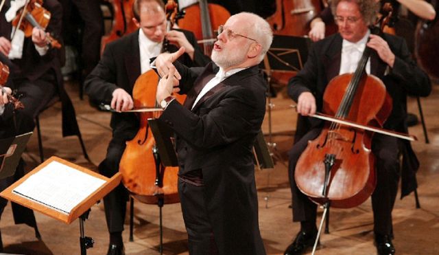 Cimarosa, Il maestro di capella. Intermezzo giocoso (Mozartwoche 2002)