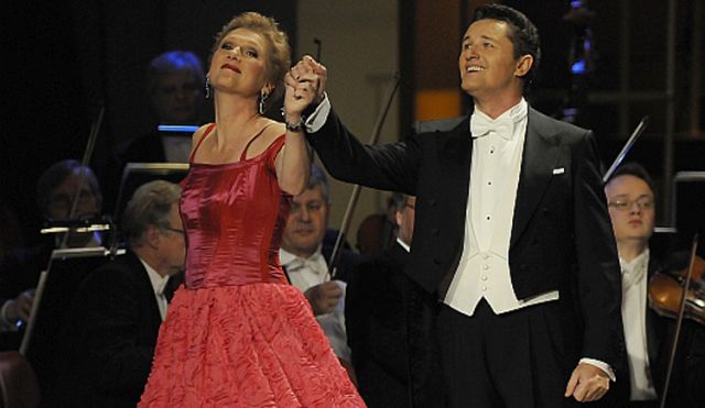 New Year‘s Eve Concert 2011 Gala Concert from the Semperoper